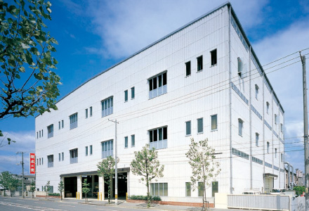 浜本工芸様出島工場外観写真（1996）